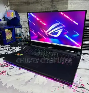 Laptop Asus ROG Strix SCAR 17 32GB AMD Ryzen 9 SSD 1T