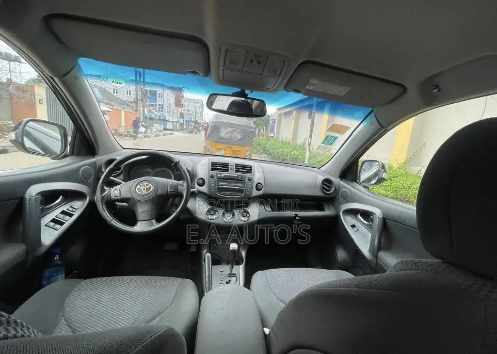 Toyota RAV4 2011 Black
