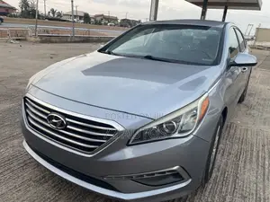 Hyundai Sonata Limited 4dr Sedan (2.4L 4cyl 6A) 2015 Gray