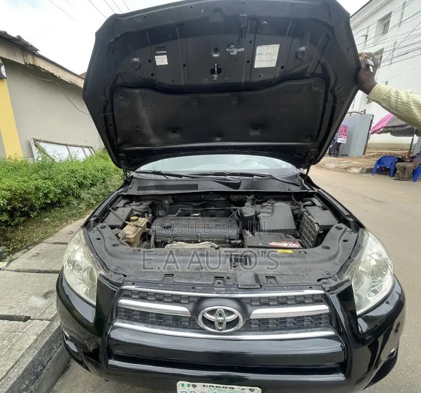 Toyota RAV4 2011 Black