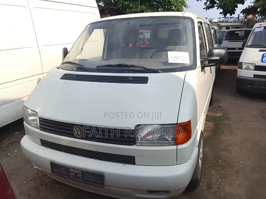 Volkswagen Transporter 2000 White