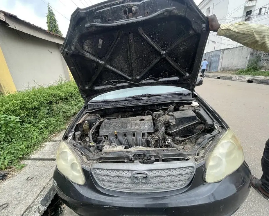 Toyota Corolla 2004 Black