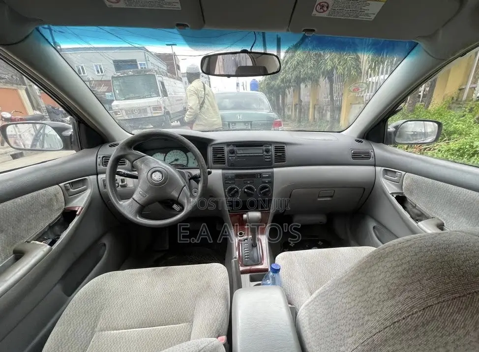 Toyota Corolla 2004 Black