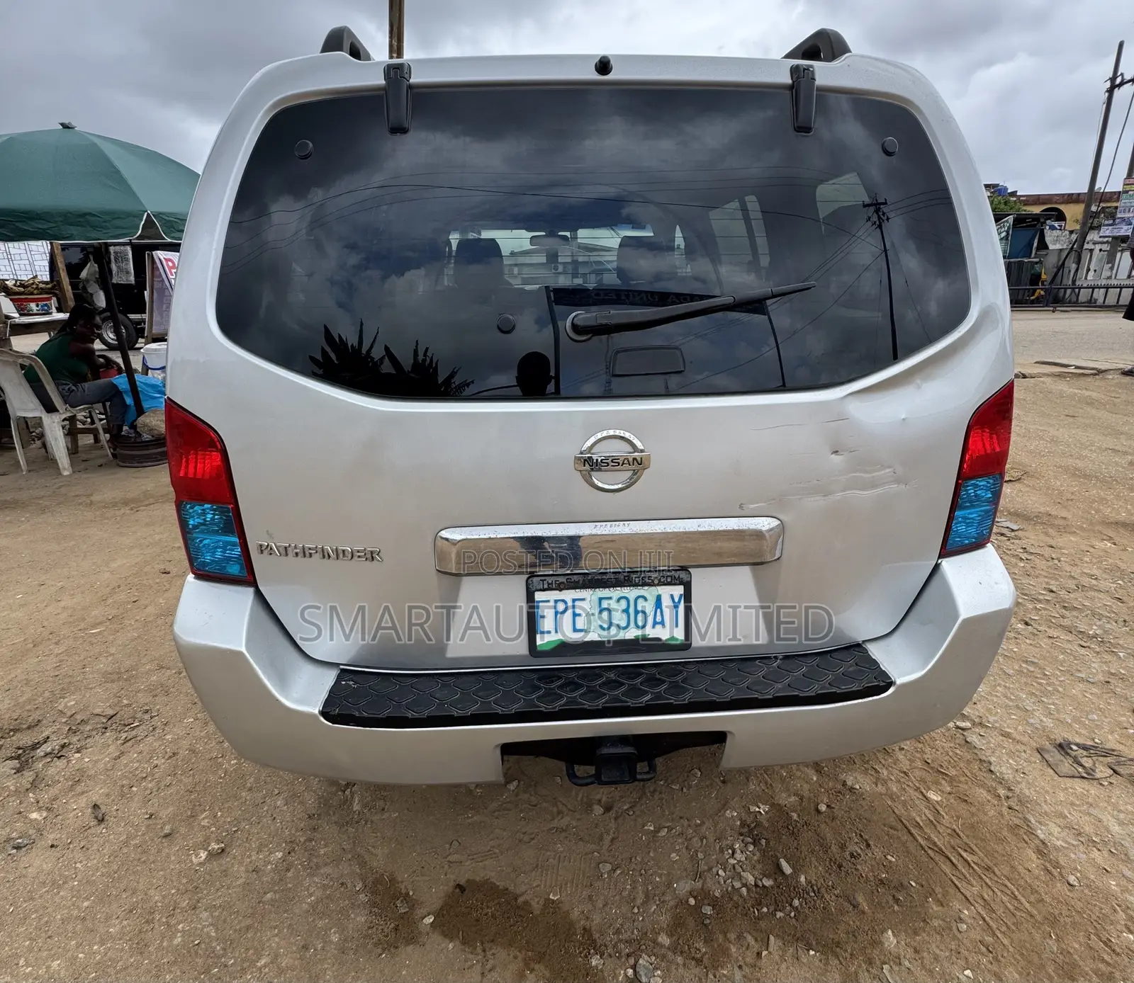 Nissan Pathfinder 2005 Silver
