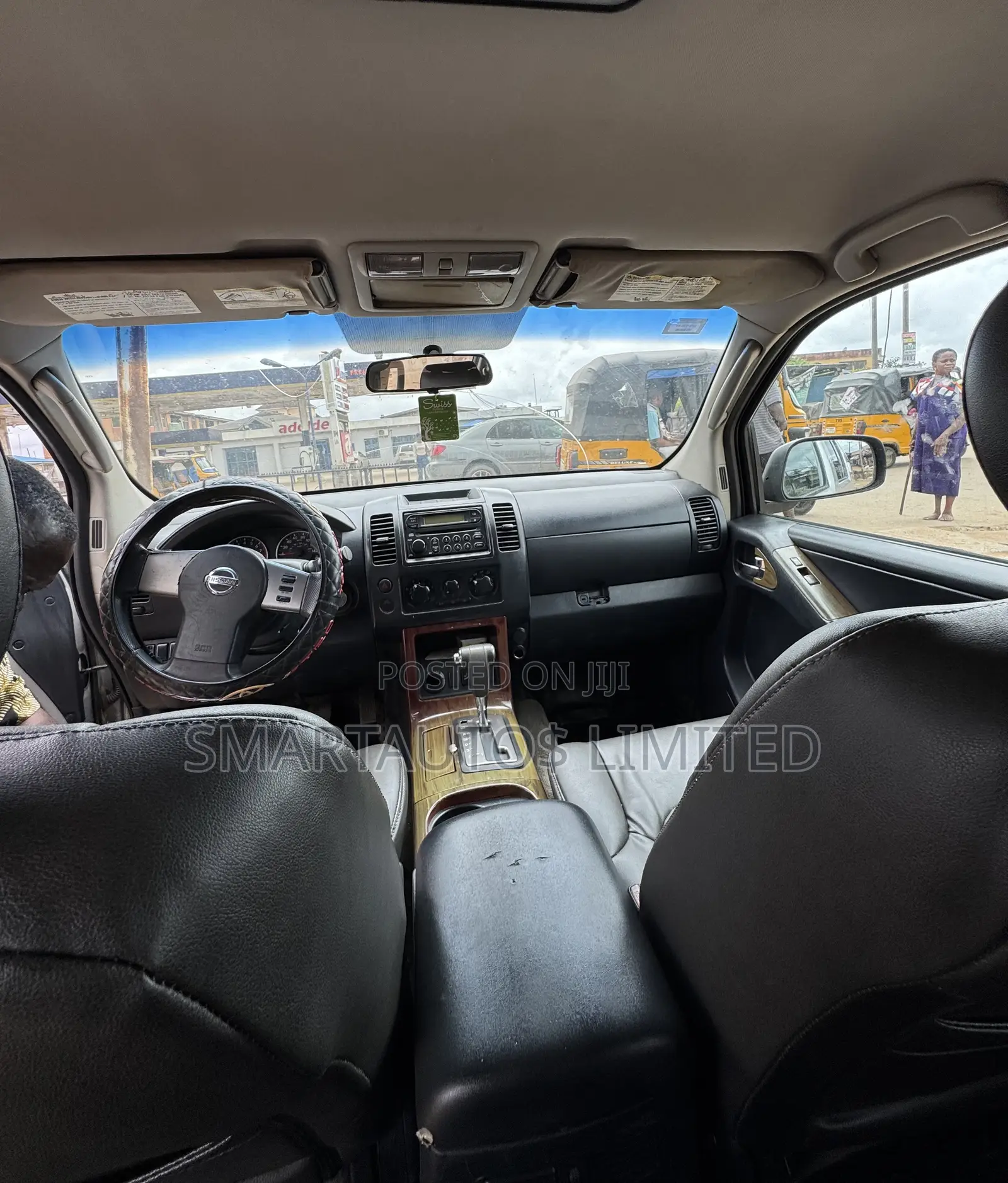 Nissan Pathfinder 2005 Silver
