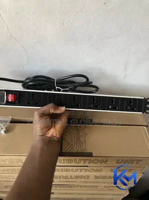 6 Way/8 Way PDU Power Distribution Unit 19 Inch Rack Mount.