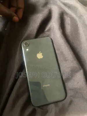 Apple iPhone XR 64 GB Black