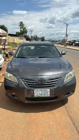 Toyota Camry Base 4dr Sedan (2.5L 4cyl 6M) 2010 Black