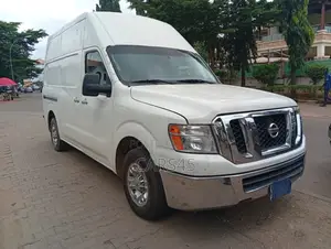 Nissan NV3500 2017 White