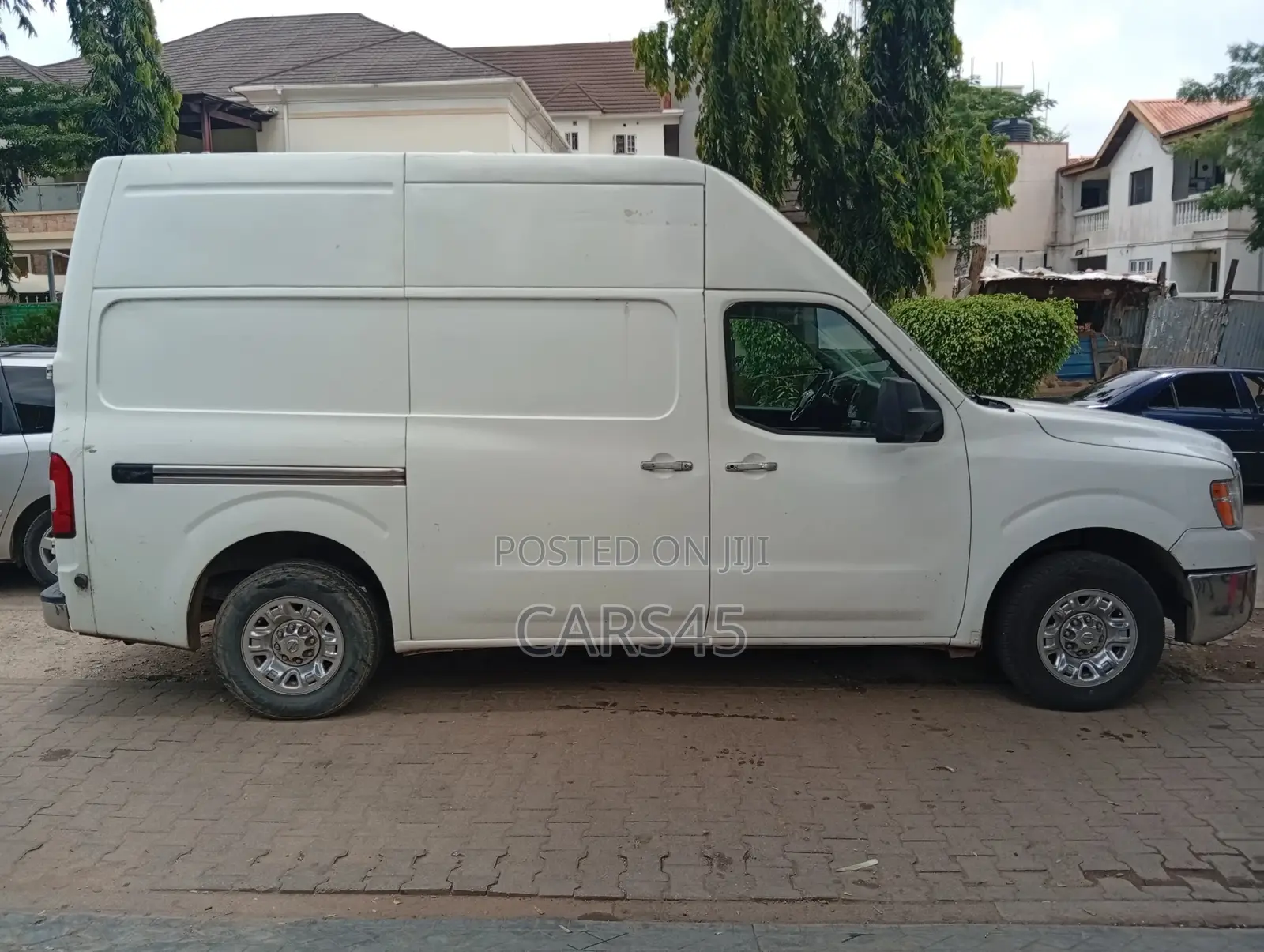 Nissan NV3500 2017 White