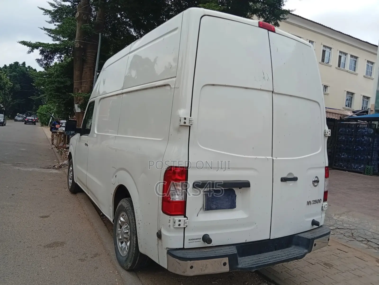 Nissan NV3500 2017 White