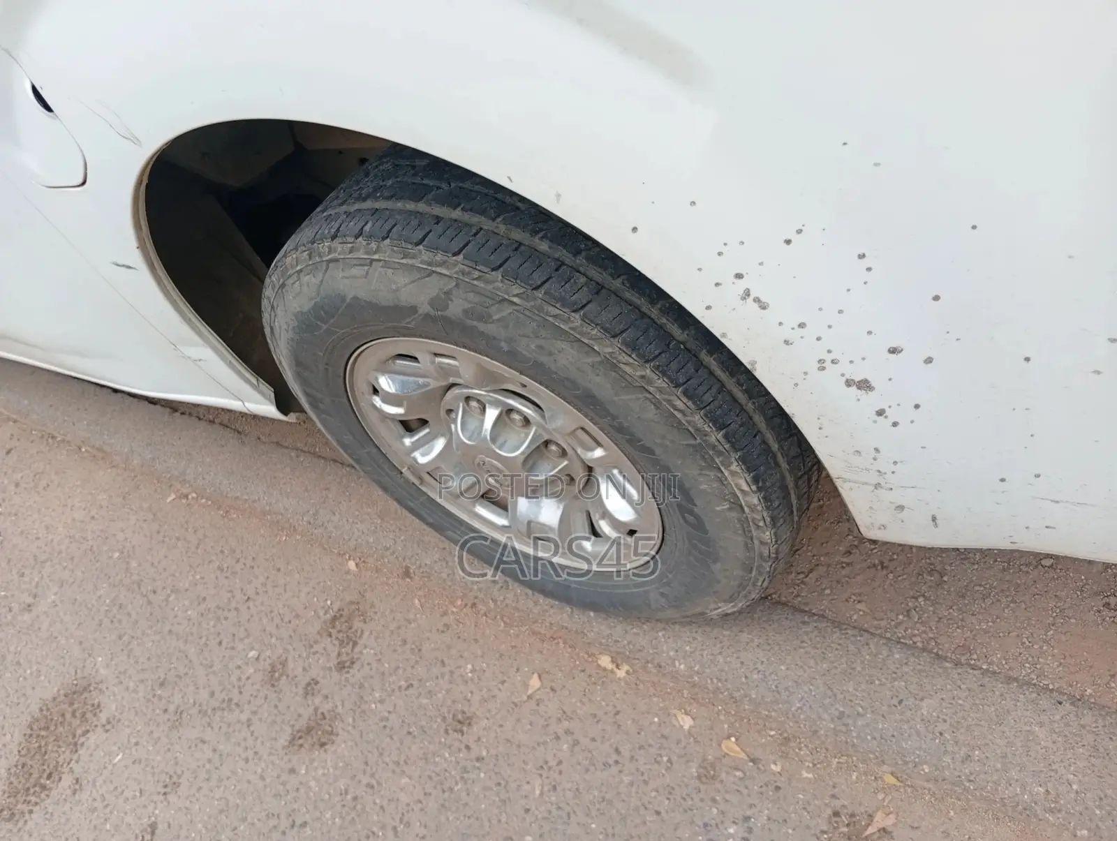 Nissan NV3500 2017 White