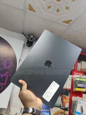 Laptop Apple MacBook Pro 2023 M3 Max 64GB Apple M3 Max SSD 1T