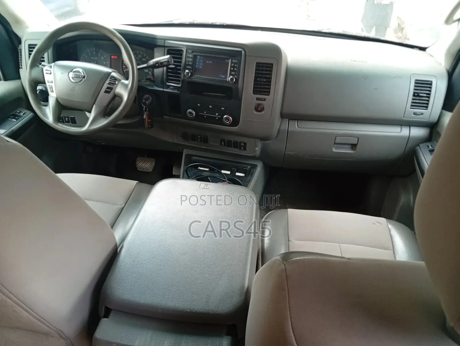 Nissan NV3500 2017 White