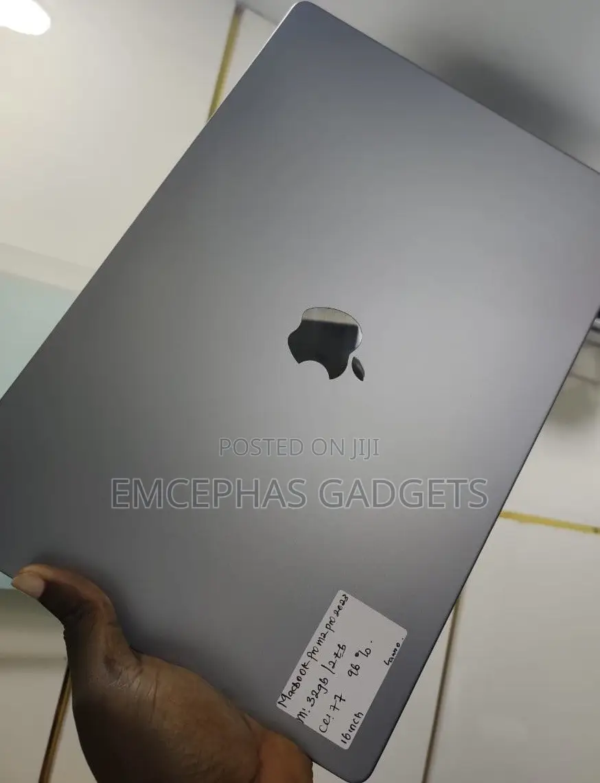 Laptop Apple MacBook Pro 2023 M2 32GB Apple M2 Ultra SSD 2T