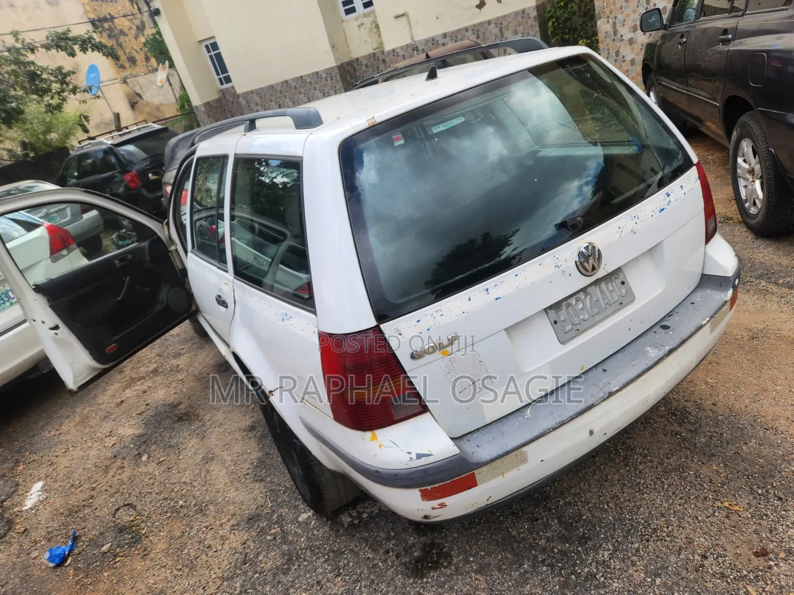 Volkswagen Golf 2002 White