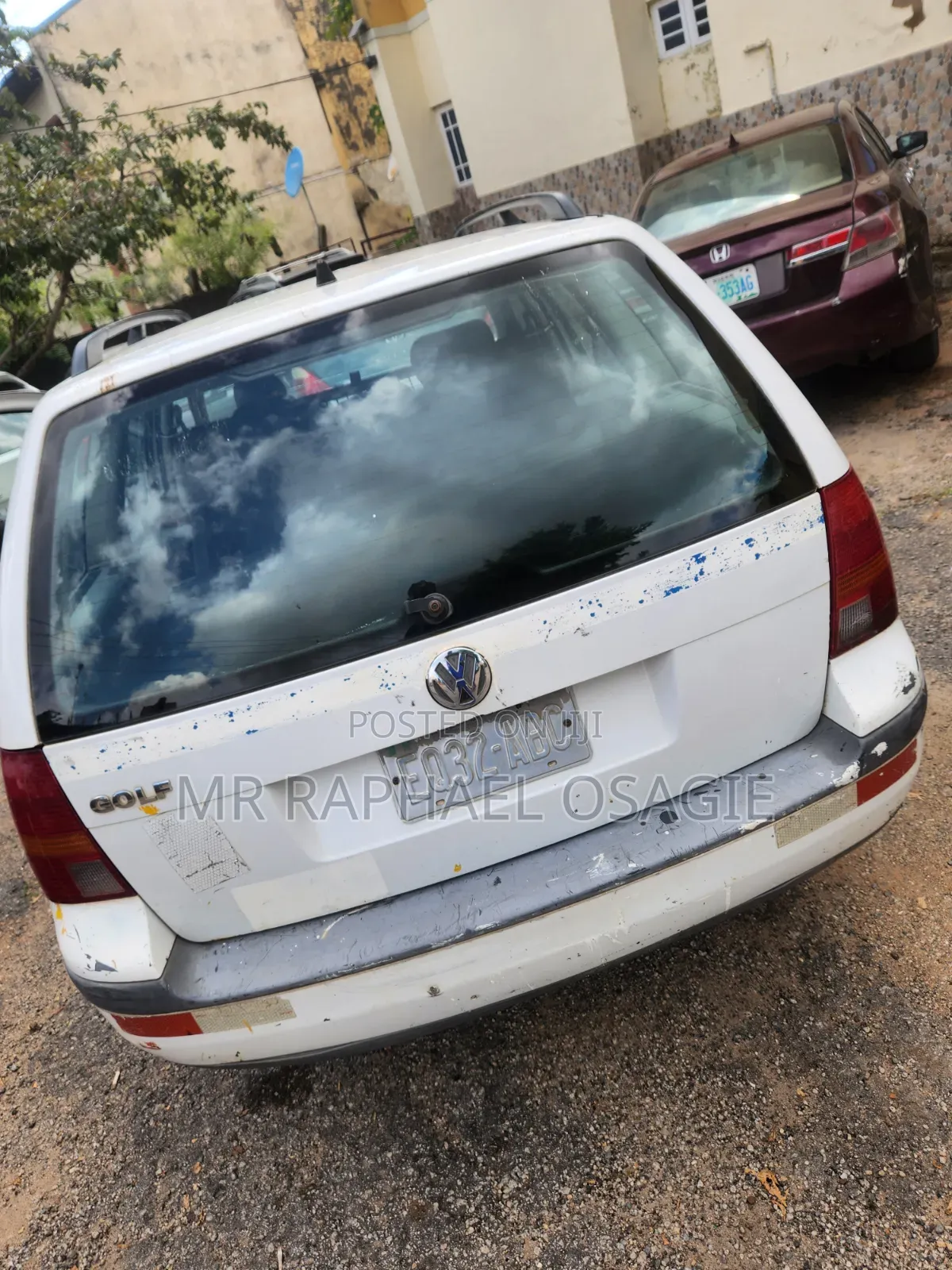 Volkswagen Golf 2002 White