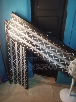 2 Window Blinds