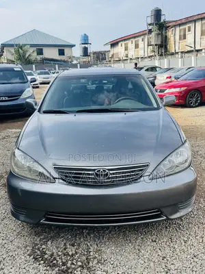 Toyota Camry LE 4dr Sedan (2.4L 4cyl 5A) 2006 Gray