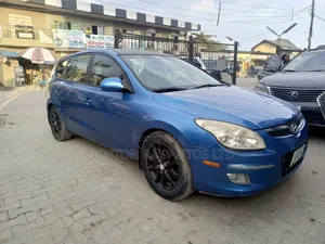 Hyundai Elantra 2.0 Touring 2009 Blue