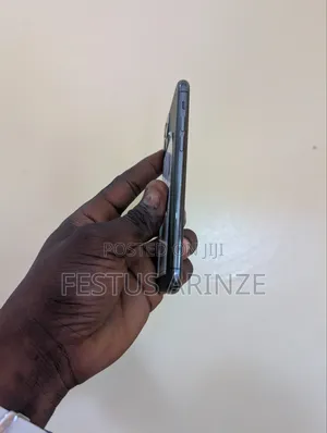 Apple iPhone 11 Pro 64 GB Gray