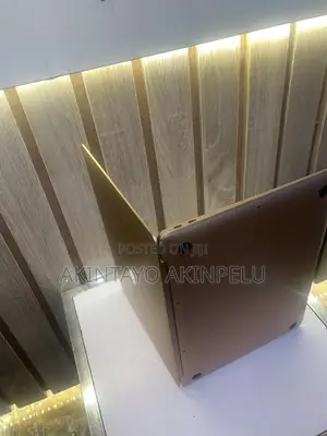 Laptop Apple MacBook 8GB Apple M1 SSD 512GB