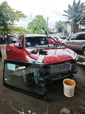 2016 Hyundai Santafe Windscreen Glass Available Installed at Chimatex