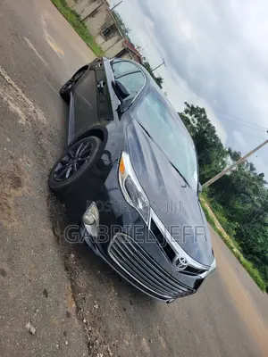 Toyota Avalon XLE 4dr Sedan (3.5L 6cyl 6A) 2014