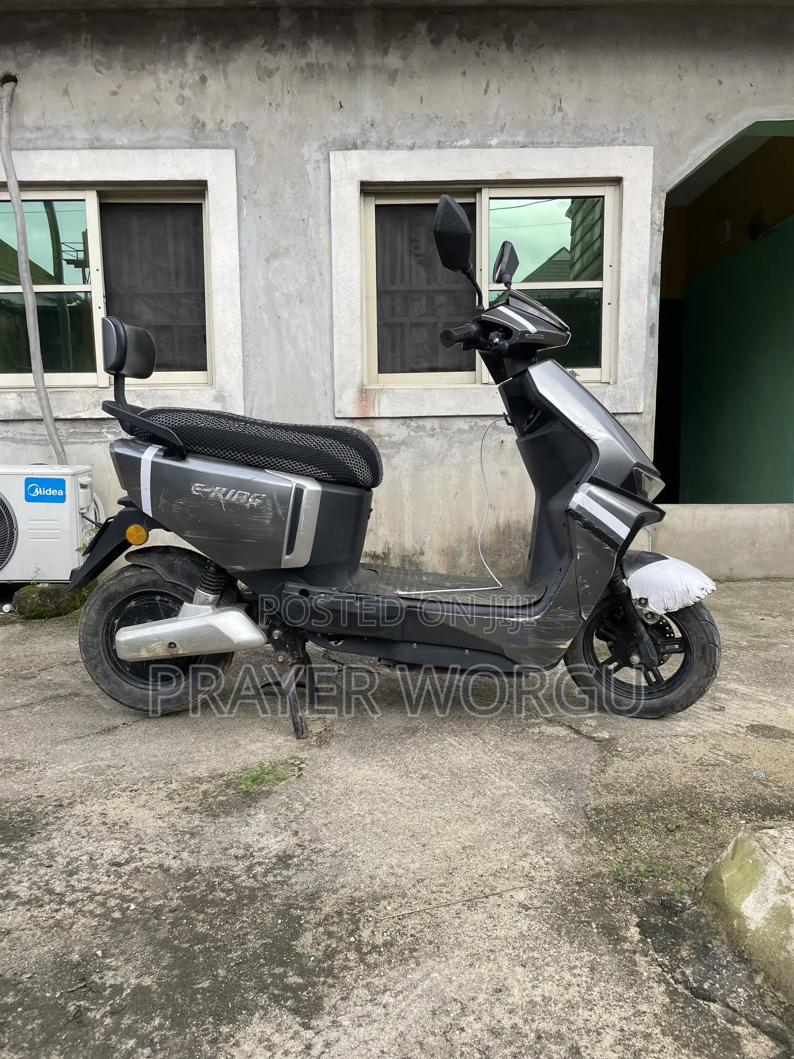 Motorcycle 2025 Gray