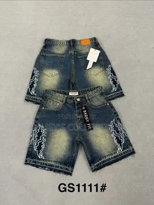 Short Jeans