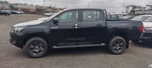 New Toyota Hilux 2026 Black