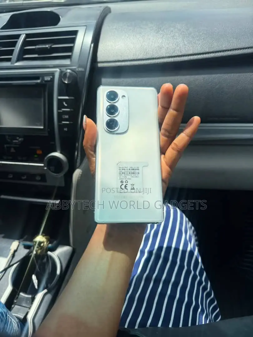 Tecno Spark 40 Pro+ 256 GB White