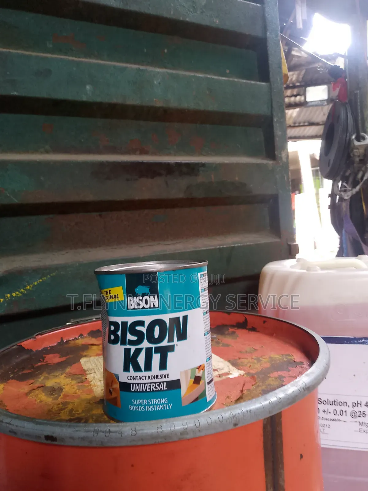 Bison Kit Adhesive