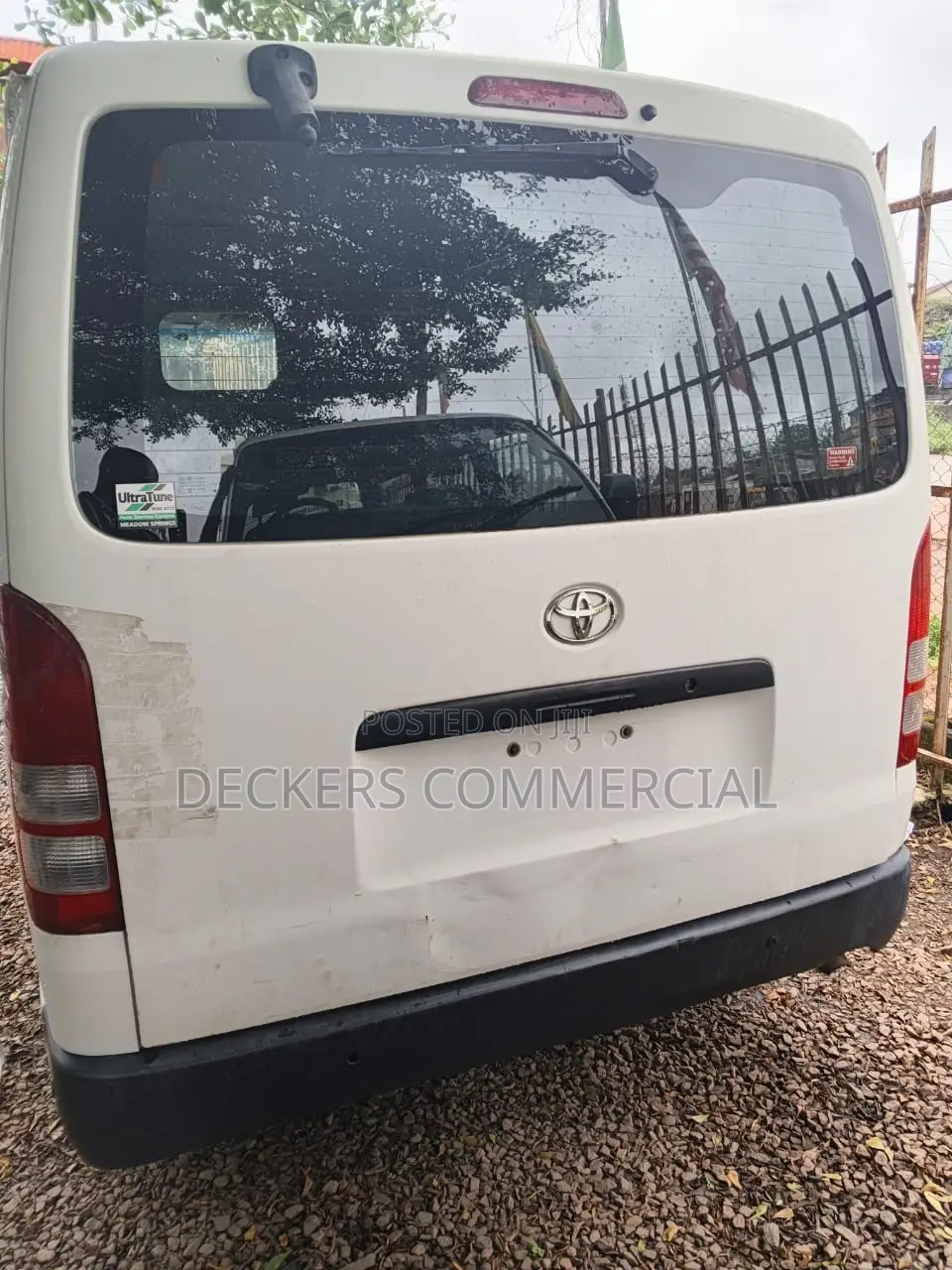 Toyota HiAce 2002 White