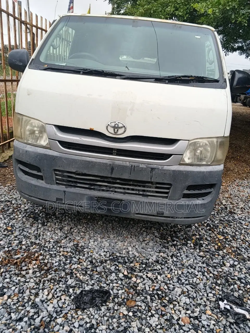 Toyota HiAce 2002 White