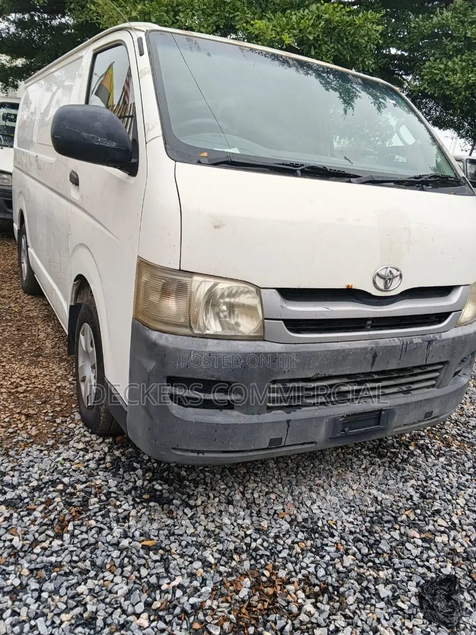 Toyota HiAce 2002 White