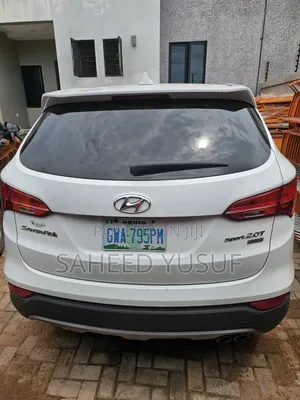 Hyundai Santa Fe 2012 White
