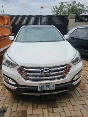 Hyundai Santa Fe 2012 White