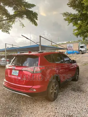 Toyota RAV4 2016 Red