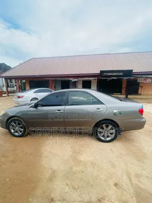 Toyota Camry 2006 Gray