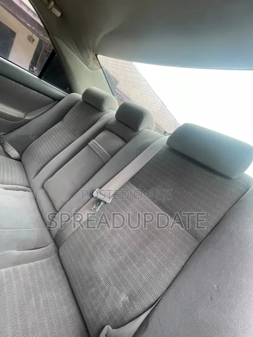 Toyota Camry 2006 Gray