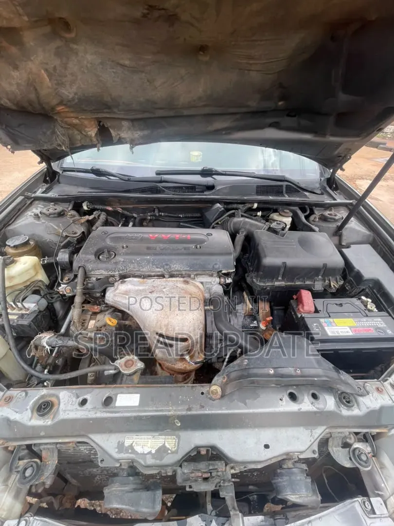 Toyota Camry 2006 Gray