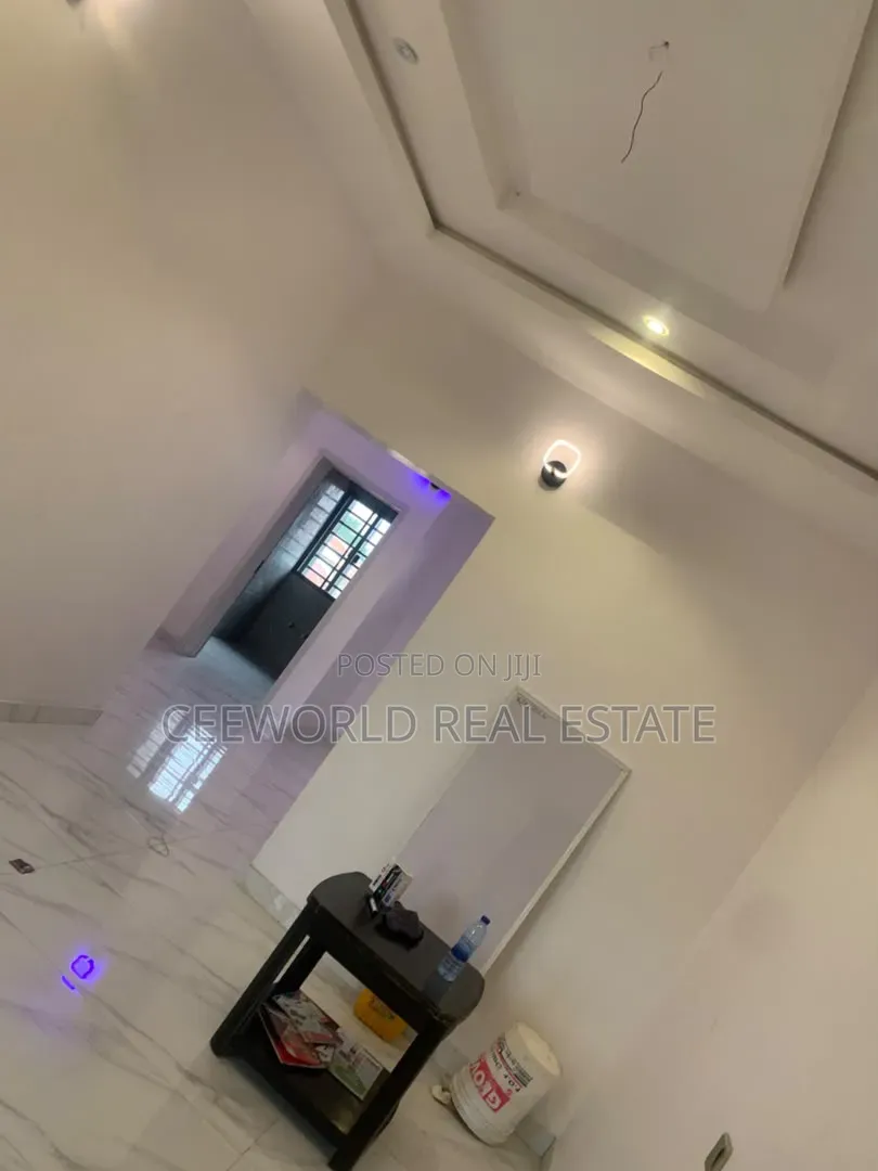 2bdrm Apartment in Eyingrammer Molete for rent