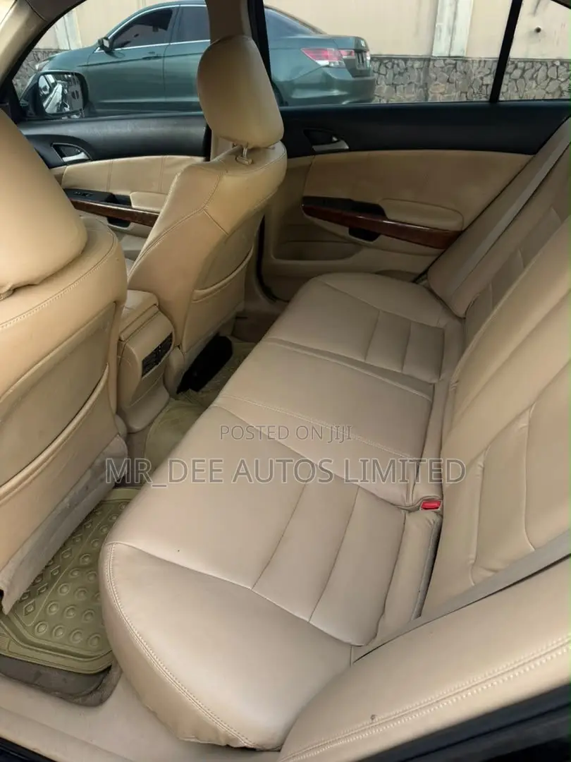 Honda Accord 2011 Black