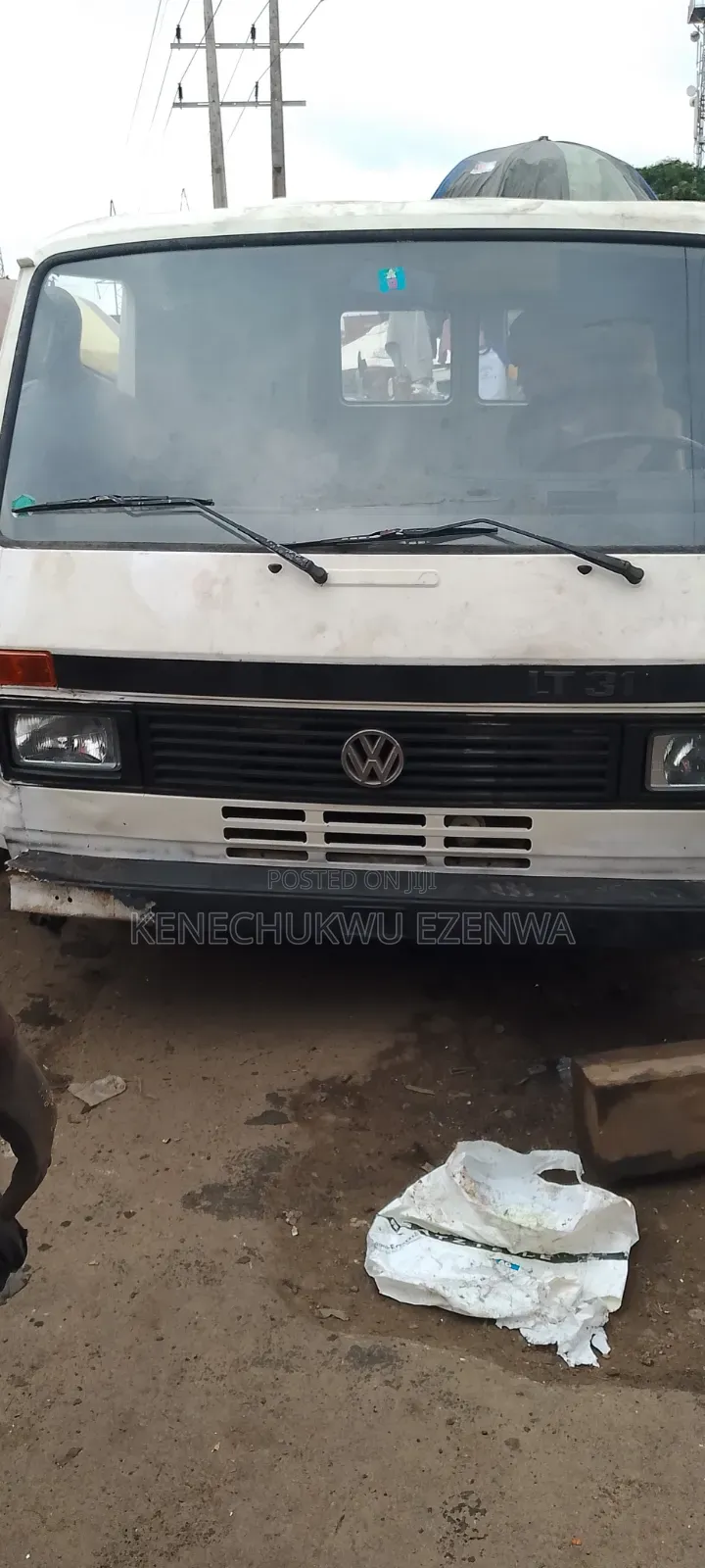 Volkswagen LT 2000 White