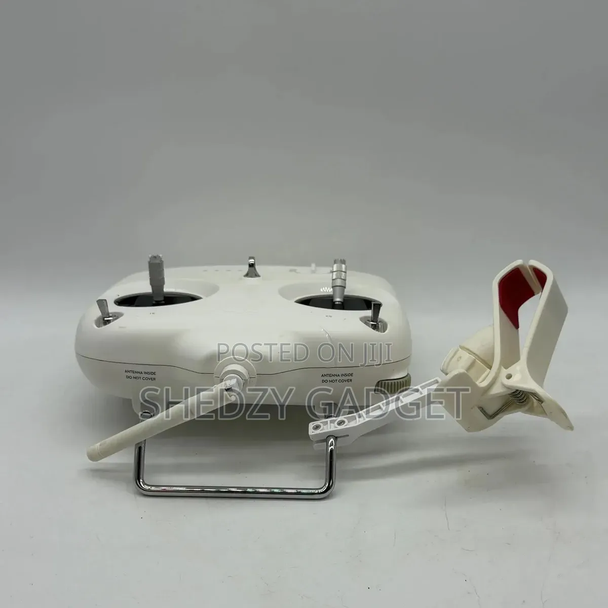 DJI Phantom 3 Standard 2. Camera 3