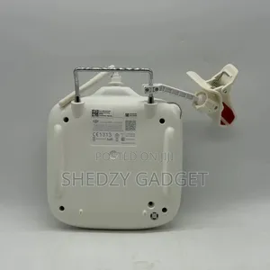 DJI Phantom 3 Standard 2. Camera 3