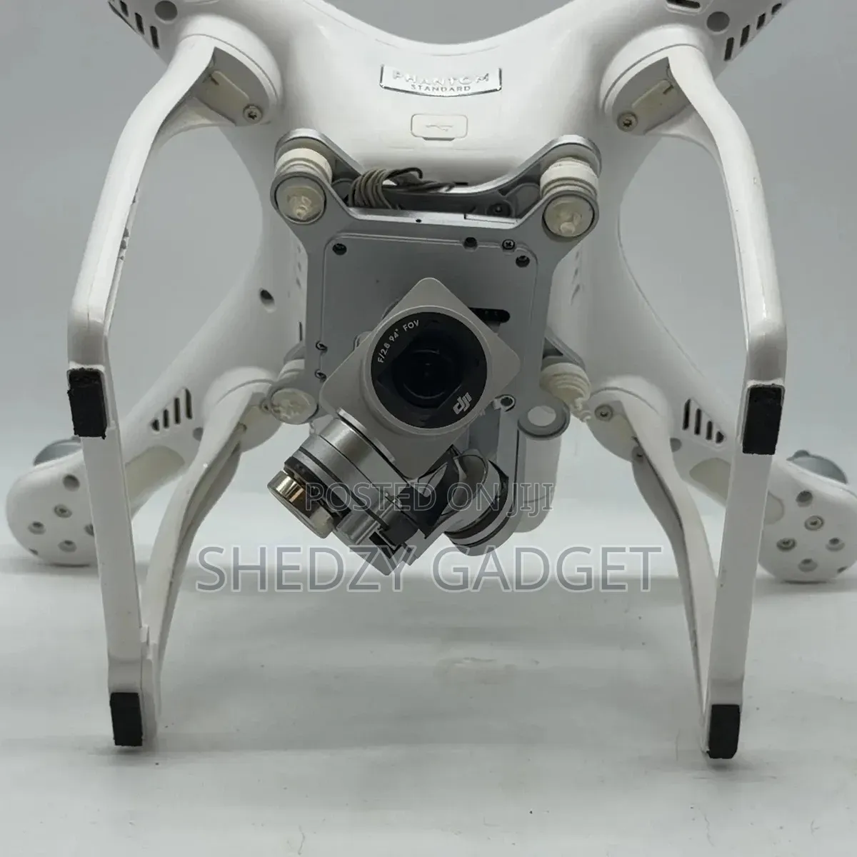 DJI Phantom 3 Standard 2. Camera 3