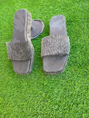 Female Shoe