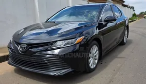 Toyota Camry LE FWD (2.5L 4cyl 8AM) 2018 Black